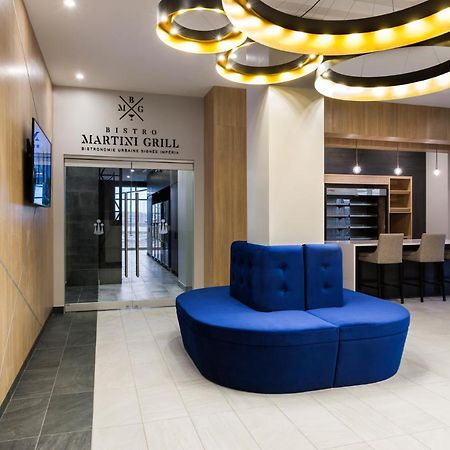 Imperia Hotel Et Suites Boucherville Exterior foto