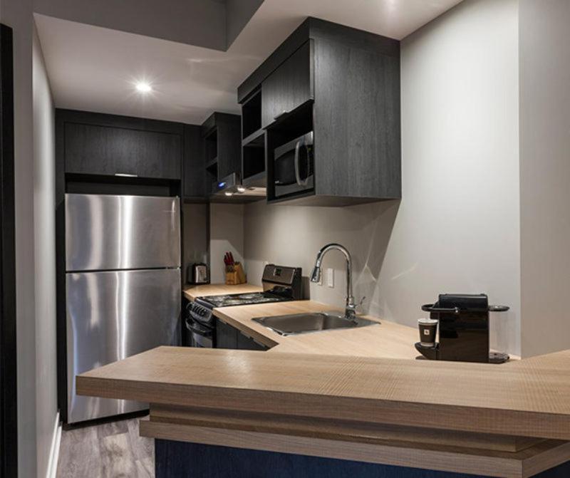 Imperia Hotel Et Suites Boucherville Exterior foto